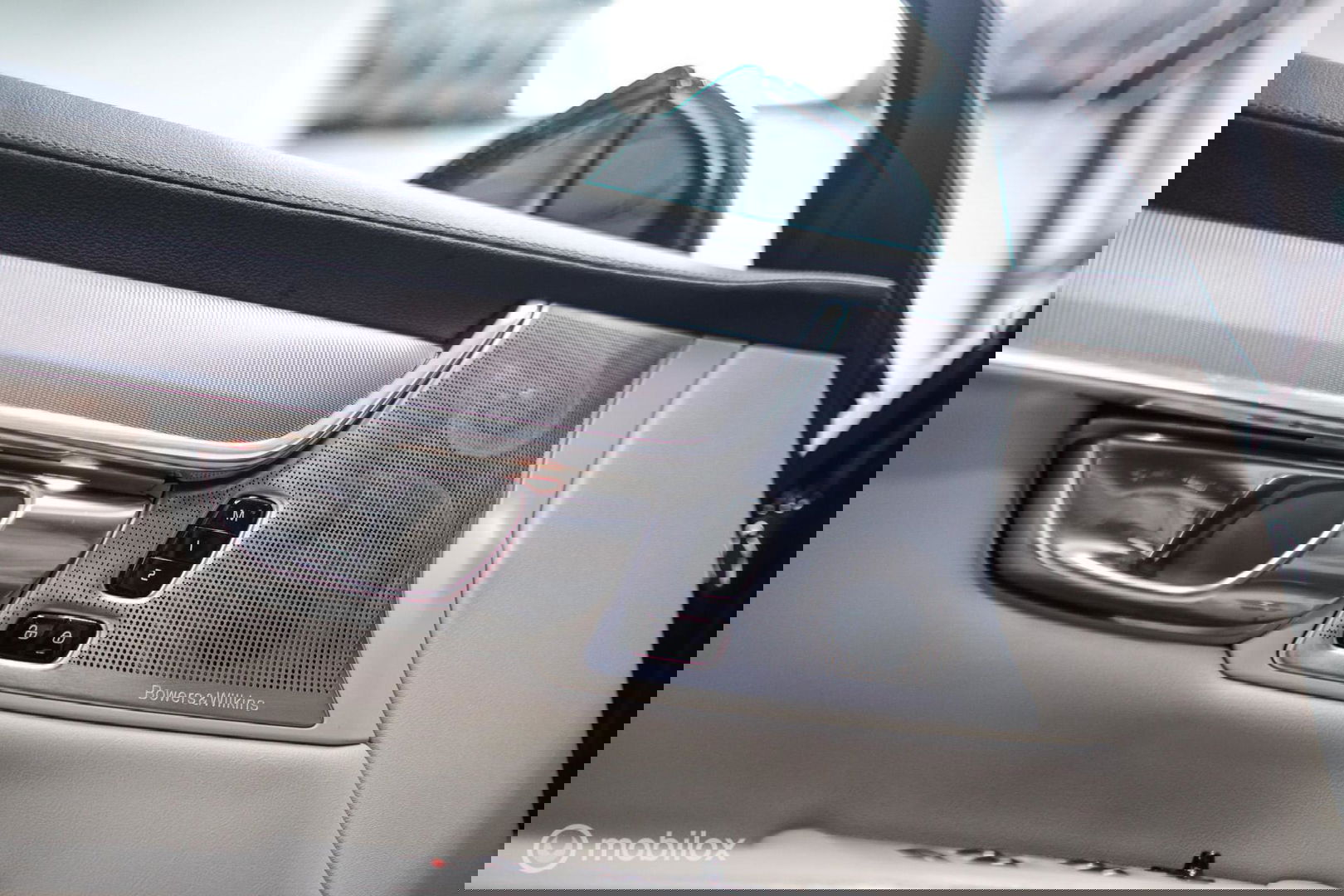 Volvo S90 2.0 T8 AWD Inscription | Luchtvering | B&W audio | Stoelkoeling | Trekhaak | NL auto NAP | 20 inch | Massage | rijklaar |