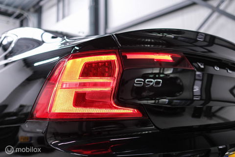 Volvo S90 2.0 T8 AWD Inscription | Luchtvering | B&W audio | Stoelkoeling | Trekhaak | NL auto NAP | 20 inch | Massage | rijklaar |