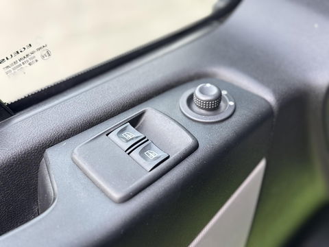 Renault Trafic 1.6 dCi T29 L2H1 DC Comfort Energy DUBBEL CABINE / AIRCO / CRUISE CONTROLE / NAVI / TREKHAAK