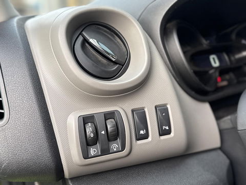 Renault Trafic 1.6 dCi T29 L2H1 DC Comfort Energy DUBBEL CABINE / AIRCO / CRUISE CONTROLE / NAVI / TREKHAAK