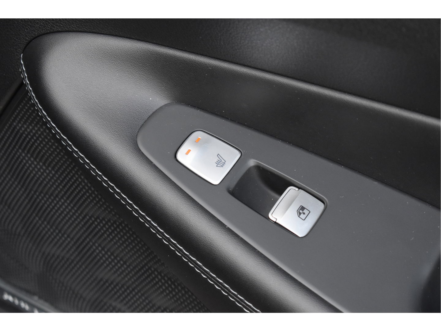 Hyundai Santa Fe 1.6 T-GDI PHEV Premium Plus Sky 265 pk | Zeer vol | Afn.trekhaak | Pano.dak | Keyless | HUD | Leder | Stoelventilatie | 360 gr.camera | Historie