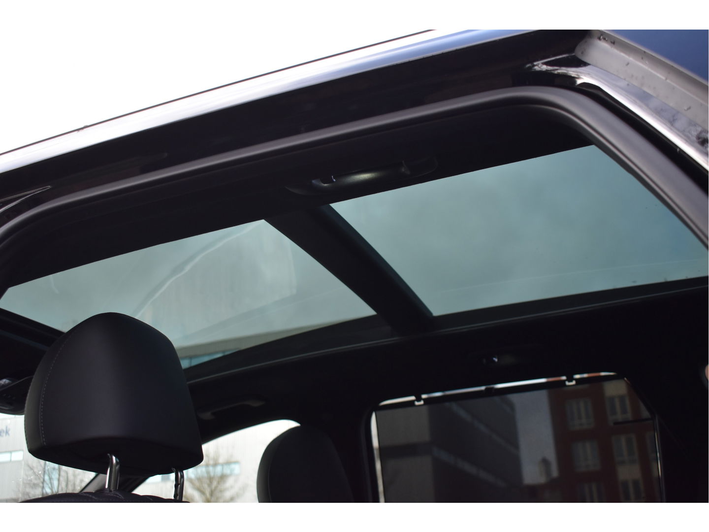 Hyundai Santa Fe 1.6 T-GDI PHEV Premium Plus Sky 265 pk | Zeer vol | Afn.trekhaak | Pano.dak | Keyless | HUD | Leder | Stoelventilatie | 360 gr.camera | Historie