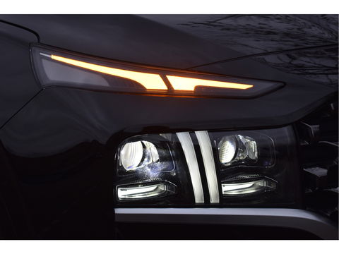 Hyundai Santa Fe 1.6 T-GDI PHEV Premium Plus Sky 265 pk | Zeer vol | Afn.trekhaak | Pano.dak | Keyless | HUD | Leder | Stoelventilatie | 360 gr.camera | Historie