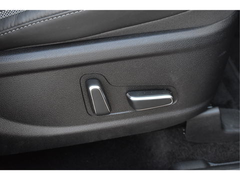 Hyundai Santa Fe 1.6 T-GDI PHEV Premium Plus Sky 265 pk | Zeer vol | Afn.trekhaak | Pano.dak | Keyless | HUD | Leder | Stoelventilatie | 360 gr.camera | Historie