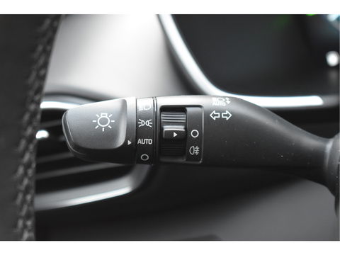 Hyundai Santa Fe 1.6 T-GDI PHEV Premium Plus Sky 265 pk | Zeer vol | Afn.trekhaak | Pano.dak | Keyless | HUD | Leder | Stoelventilatie | 360 gr.camera | Historie