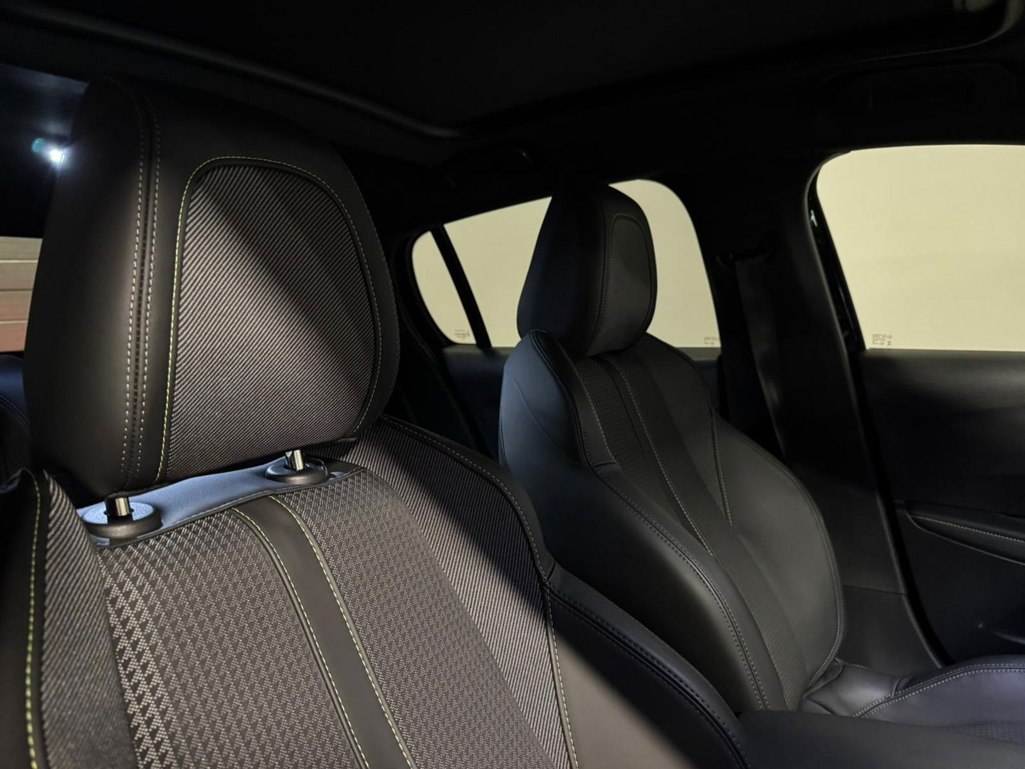 Peugeot 208 1.2 PureTech GT PANO KEYLESS CAM