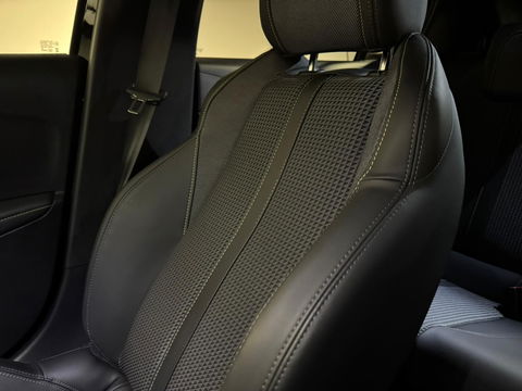 Peugeot 208 1.2 PureTech GT PANO KEYLESS CAM