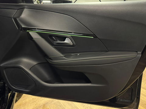 Peugeot 208 1.2 PureTech GT PANO KEYLESS CAM