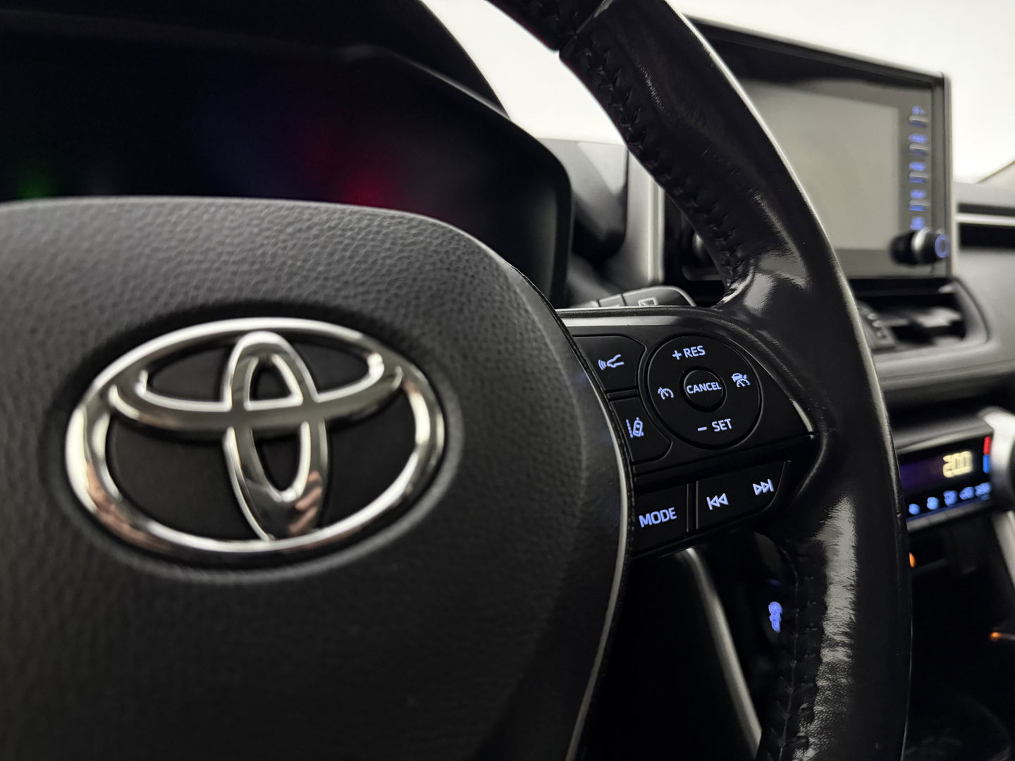 Toyota RAV4 2.5 Hybrid Bi-Tone LED | Carplay | Clima | Cruise | Parkeersens. | NAP