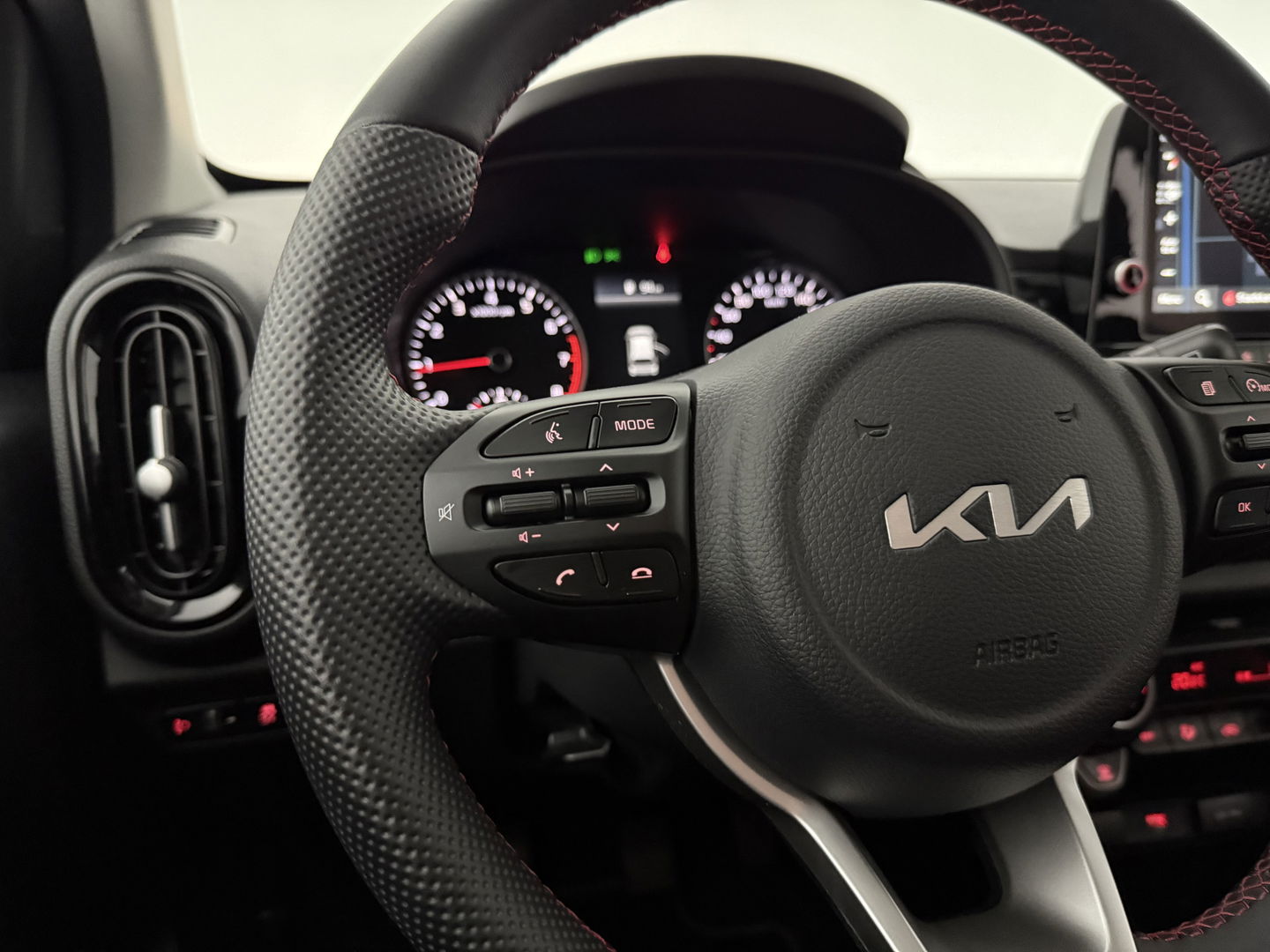 Kia Picanto 1.0 DPi GT-Line | Camera | Carplay | Cruise | Clima | LED | Navi | Parkeersens. | Leder | NAP