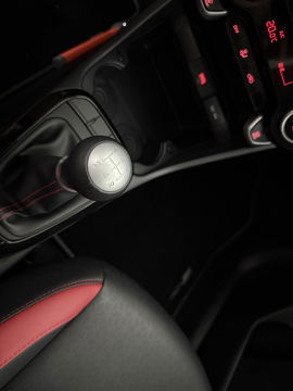 Kia Picanto 1.0 DPi GT-Line | Camera | Carplay | Cruise | Clima | LED | Navi | Parkeersens. | Leder | NAP