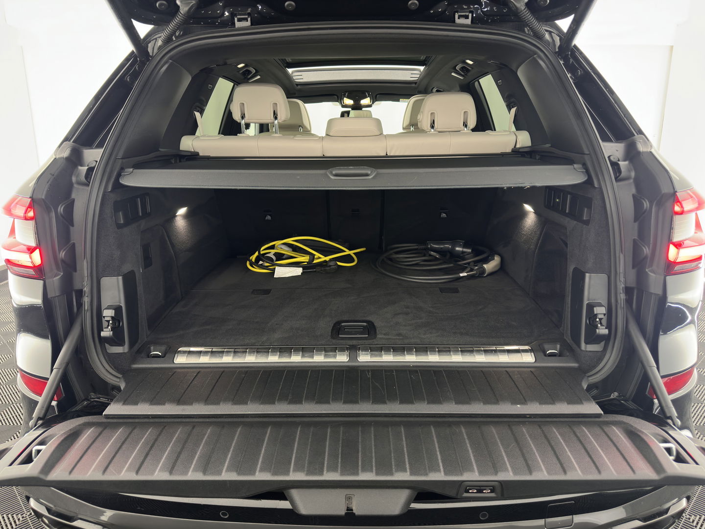 BMW X5 xDrive45e High Executive M-Sportpack Aut. *PANO | HEAD-UP | LASER-LED | LUXURY-LEATHER | SOFT-CLOSE | ADAPTIVE-CRUISE | HIFI-SOUND | BLIND-SPOT | MEMORY-PACK | TOP-VIEW | DIGI-COCKPIT | NAVI-FULLMAP | ECC | PDC | TOWBAR | 21''AL