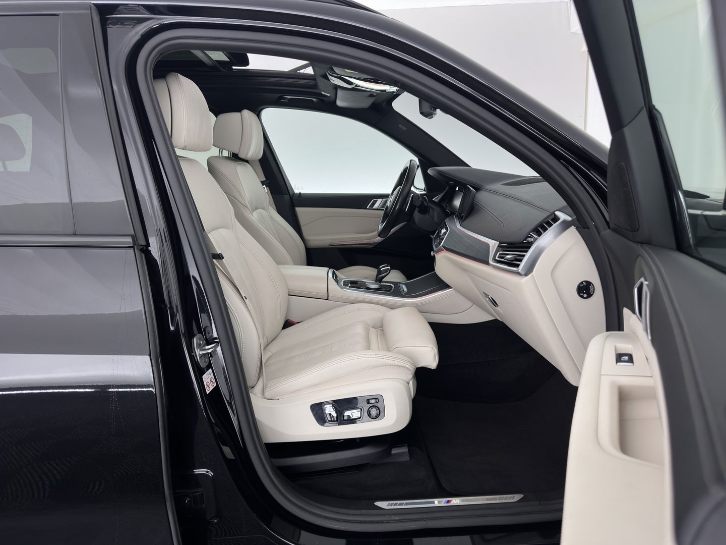 BMW X5 xDrive45e High Executive M-Sportpack Aut. *PANO | HEAD-UP | LASER-LED | LUXURY-LEATHER | SOFT-CLOSE | ADAPTIVE-CRUISE | HIFI-SOUND | BLIND-SPOT | MEMORY-PACK | TOP-VIEW | DIGI-COCKPIT | NAVI-FULLMAP | ECC | PDC | TOWBAR | 21''AL