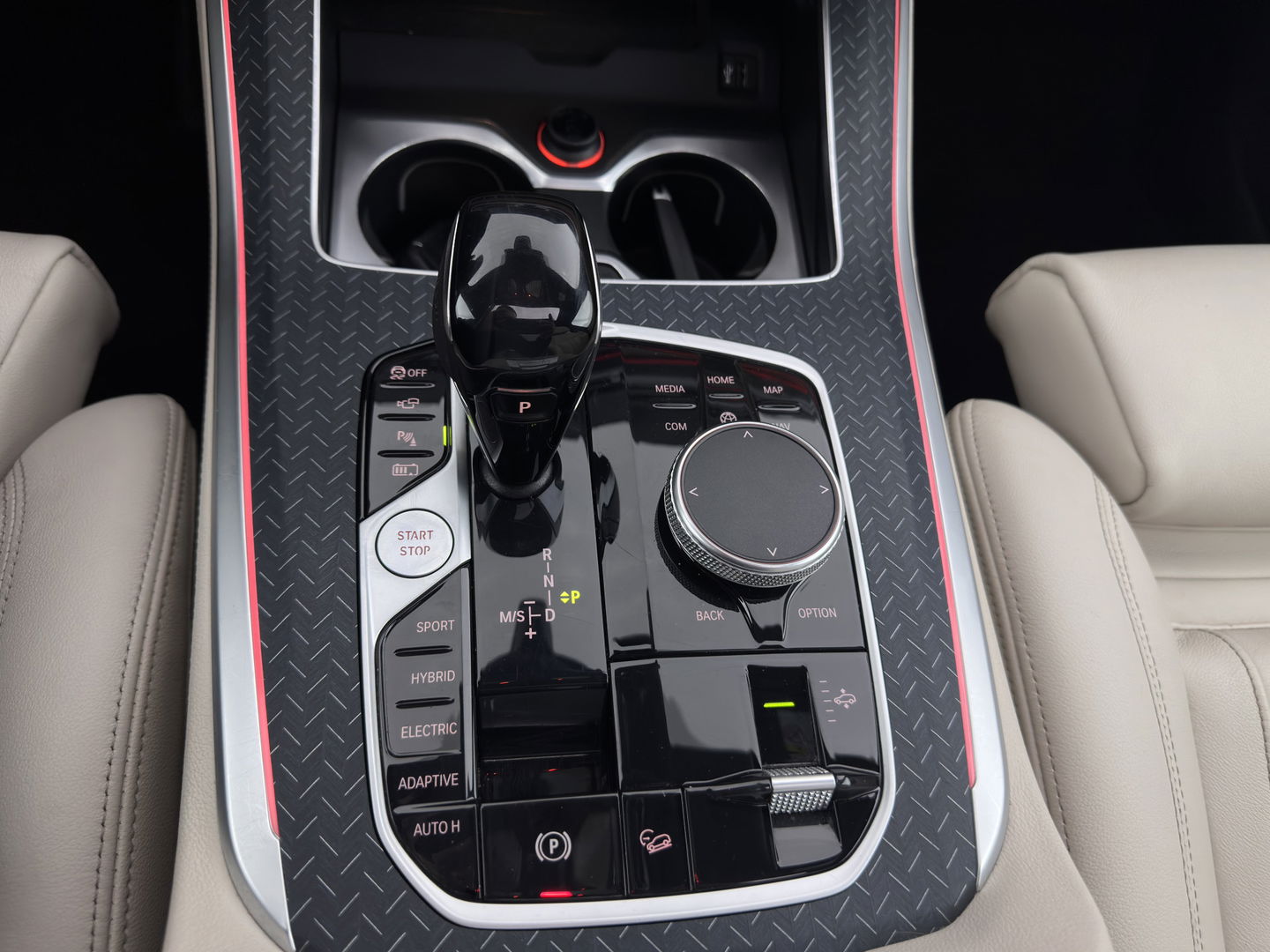 BMW X5 xDrive45e High Executive M-Sportpack Aut. *PANO | HEAD-UP | LASER-LED | LUXURY-LEATHER | SOFT-CLOSE | ADAPTIVE-CRUISE | HIFI-SOUND | BLIND-SPOT | MEMORY-PACK | TOP-VIEW | DIGI-COCKPIT | NAVI-FULLMAP | ECC | PDC | TOWBAR | 21''AL