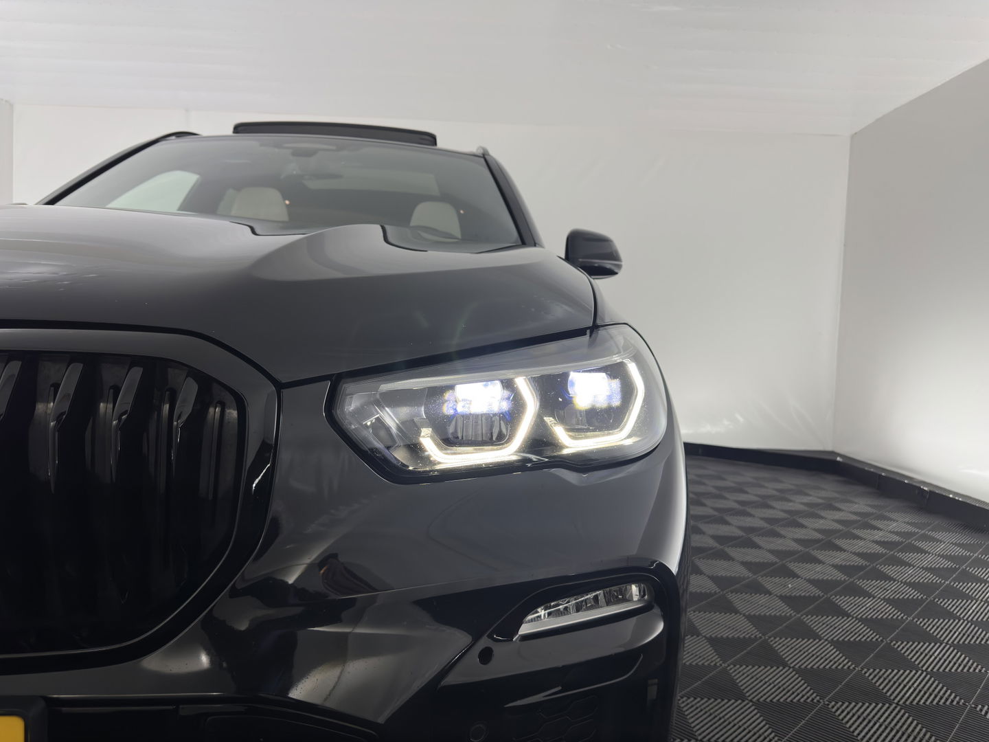 BMW X5 xDrive45e High Executive M-Sportpack Aut. *PANO | HEAD-UP | LASER-LED | LUXURY-LEATHER | SOFT-CLOSE | ADAPTIVE-CRUISE | HIFI-SOUND | BLIND-SPOT | MEMORY-PACK | TOP-VIEW | DIGI-COCKPIT | NAVI-FULLMAP | ECC | PDC | TOWBAR | 21''AL