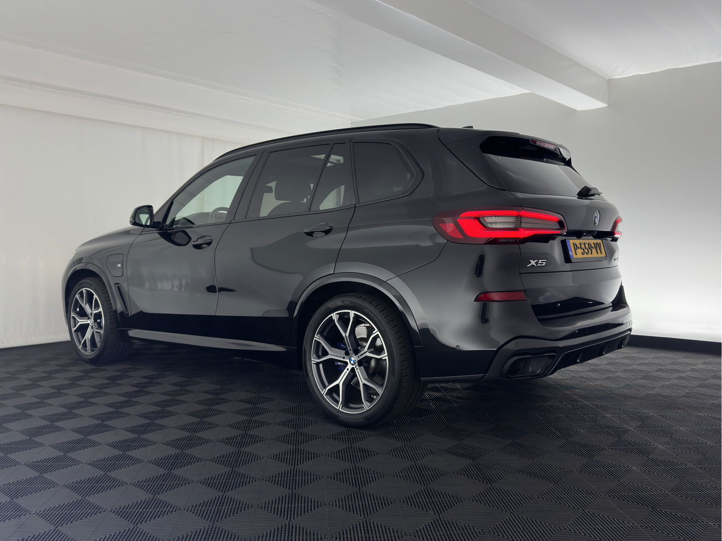 BMW X5 xDrive45e High Executive M-Sportpack Aut. *PANO | HEAD-UP | LASER-LED | LUXURY-LEATHER | SOFT-CLOSE | ADAPTIVE-CRUISE | HIFI-SOUND | BLIND-SPOT | MEMORY-PACK | TOP-VIEW | DIGI-COCKPIT | NAVI-FULLMAP | ECC | PDC | TOWBAR | 21''AL