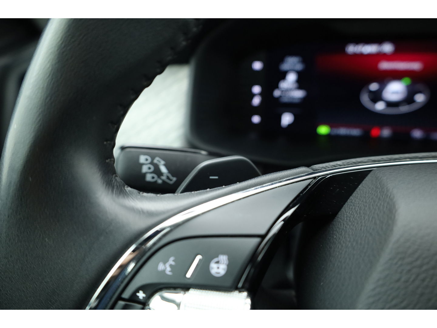 Škoda Kodiaq 1.5 TSI Style Business 7p. Digital Cockpit | 7 pers. | Trekhaak | Adapt. Cruise | Navi | CarPlay| Keyless | Camera | 19''