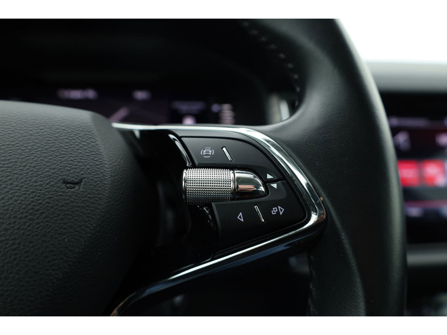 Škoda Kodiaq 1.5 TSI Style Business 7p. Digital Cockpit | 7 pers. | Trekhaak | Adapt. Cruise | Navi | CarPlay| Keyless | Camera | 19''