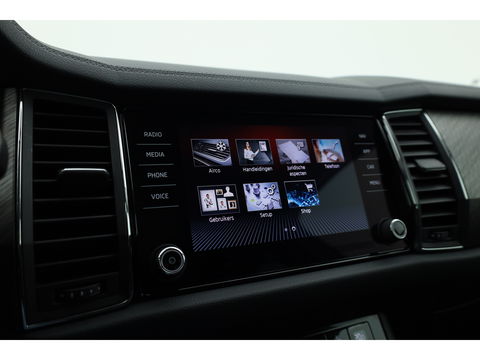 Škoda Kodiaq 1.5 TSI Style Business 7p. Digital Cockpit | 7 pers. | Trekhaak | Adapt. Cruise | Navi | CarPlay| Keyless | Camera | 19''