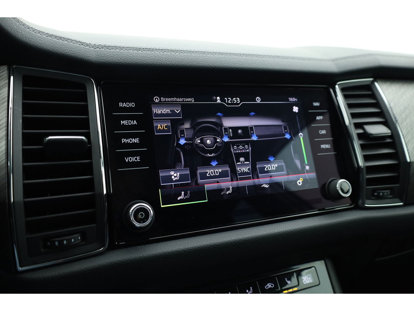 Škoda Kodiaq 1.5 TSI Style Business 7p. Digital Cockpit | 7 pers. | Trekhaak | Adapt. Cruise | Navi | CarPlay| Keyless | Camera | 19''