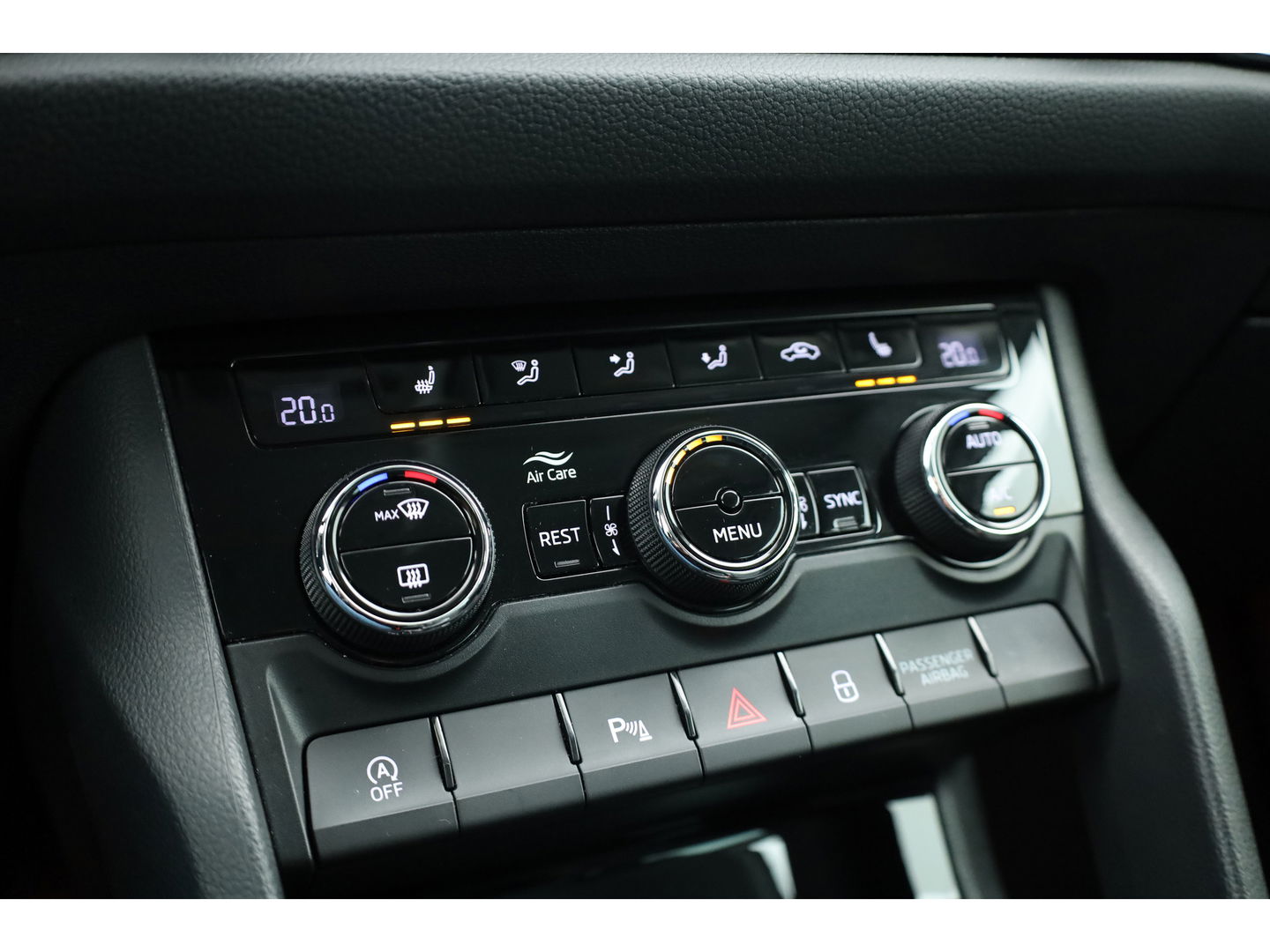 Škoda Kodiaq 1.5 TSI Style Business 7p. Digital Cockpit | 7 pers. | Trekhaak | Adapt. Cruise | Navi | CarPlay| Keyless | Camera | 19''