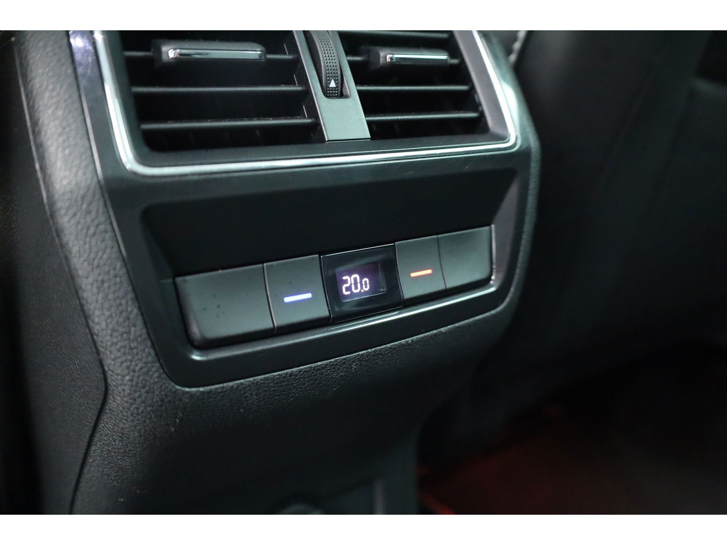 Škoda Kodiaq 1.5 TSI Style Business 7p. Digital Cockpit | 7 pers. | Trekhaak | Adapt. Cruise | Navi | CarPlay| Keyless | Camera | 19''