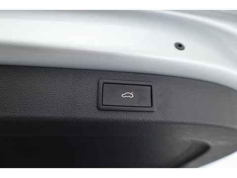 Škoda Kodiaq 1.5 TSI Style Business 7p. Digital Cockpit | 7 pers. | Trekhaak | Adapt. Cruise | Navi | CarPlay| Keyless | Camera | 19''