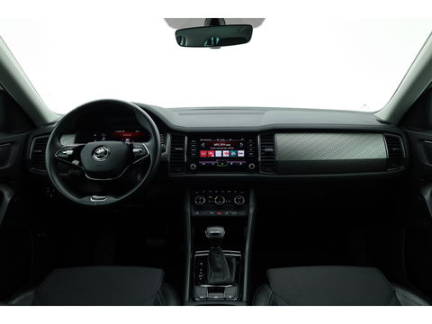 Škoda Kodiaq 1.5 TSI Style Business 7p. Digital Cockpit | 7 pers. | Trekhaak | Adapt. Cruise | Navi | CarPlay| Keyless | Camera | 19''