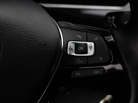 Volkswagen Tiguan 2.0 TSI 4Motion Highline 220PK Trekhaak CarPlay