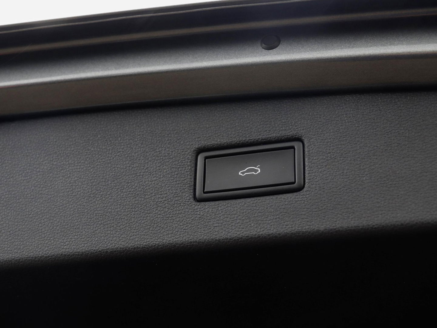 Volkswagen Tiguan 2.0 TSI 4Motion Highline 220PK Trekhaak CarPlay