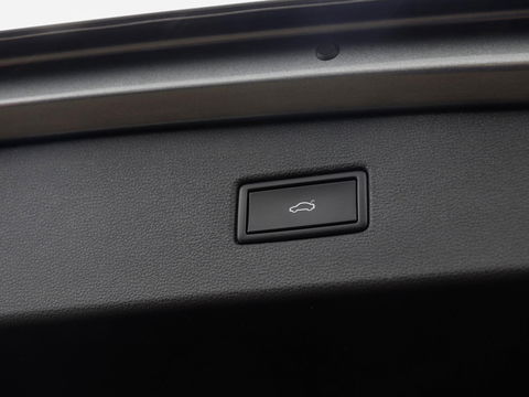 Volkswagen Tiguan 2.0 TSI 4Motion Highline 220PK Trekhaak CarPlay