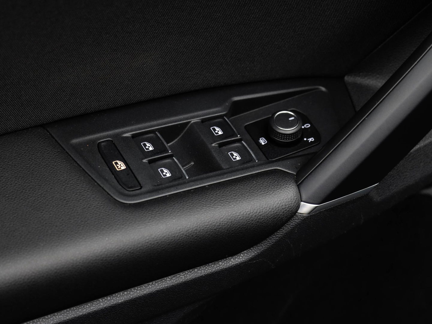 Volkswagen Tiguan 2.0 TSI 4Motion Highline 220PK Trekhaak CarPlay