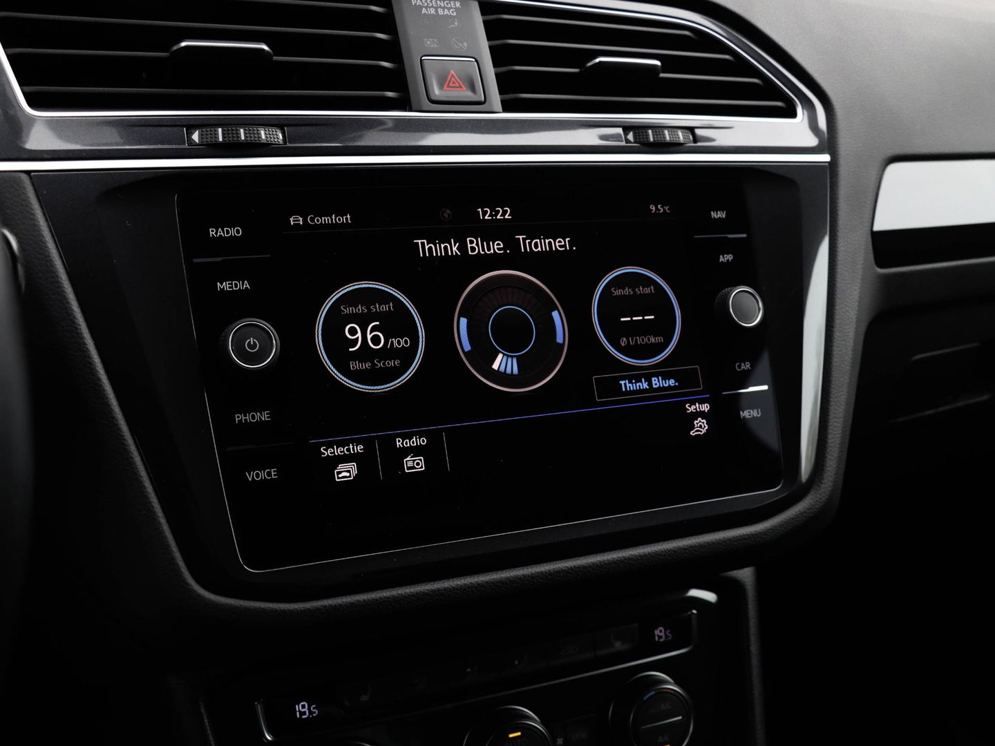 Volkswagen Tiguan 2.0 TSI 4Motion Highline 220PK Trekhaak CarPlay