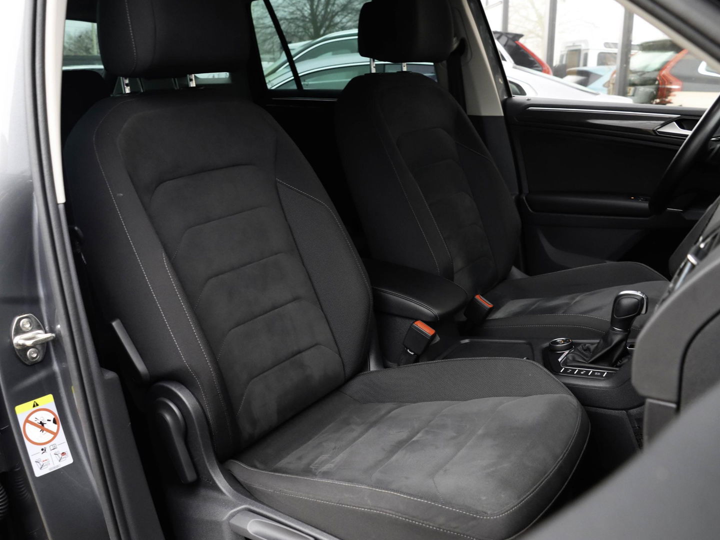 Volkswagen Tiguan 2.0 TSI 4Motion Highline 220PK Trekhaak CarPlay