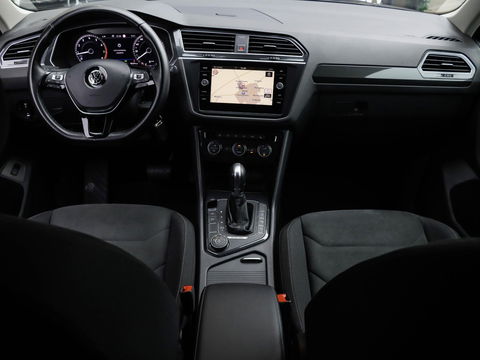 Volkswagen Tiguan 2.0 TSI 4Motion Highline 220PK Trekhaak CarPlay