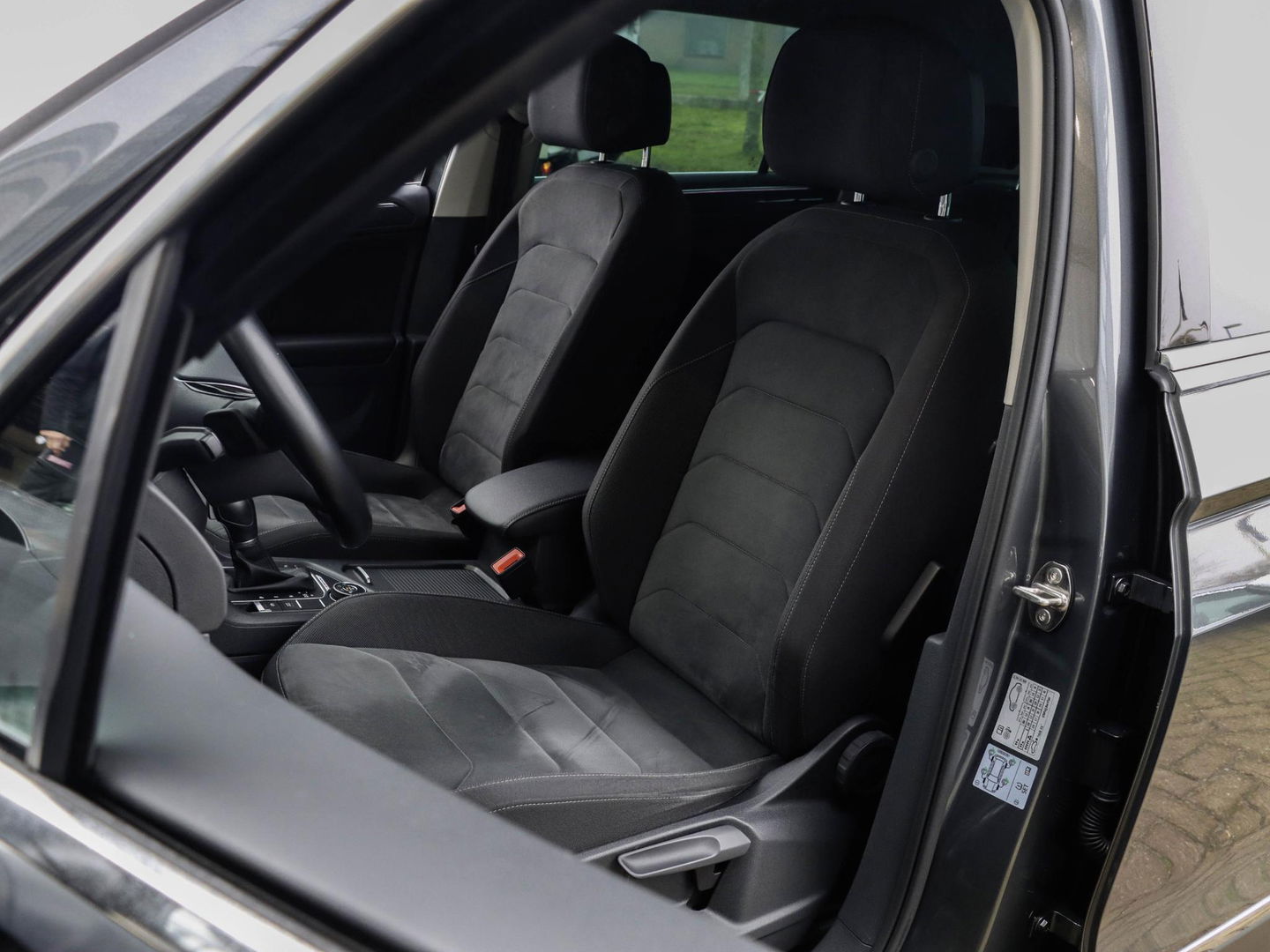 Volkswagen Tiguan 2.0 TSI 4Motion Highline 220PK Trekhaak CarPlay