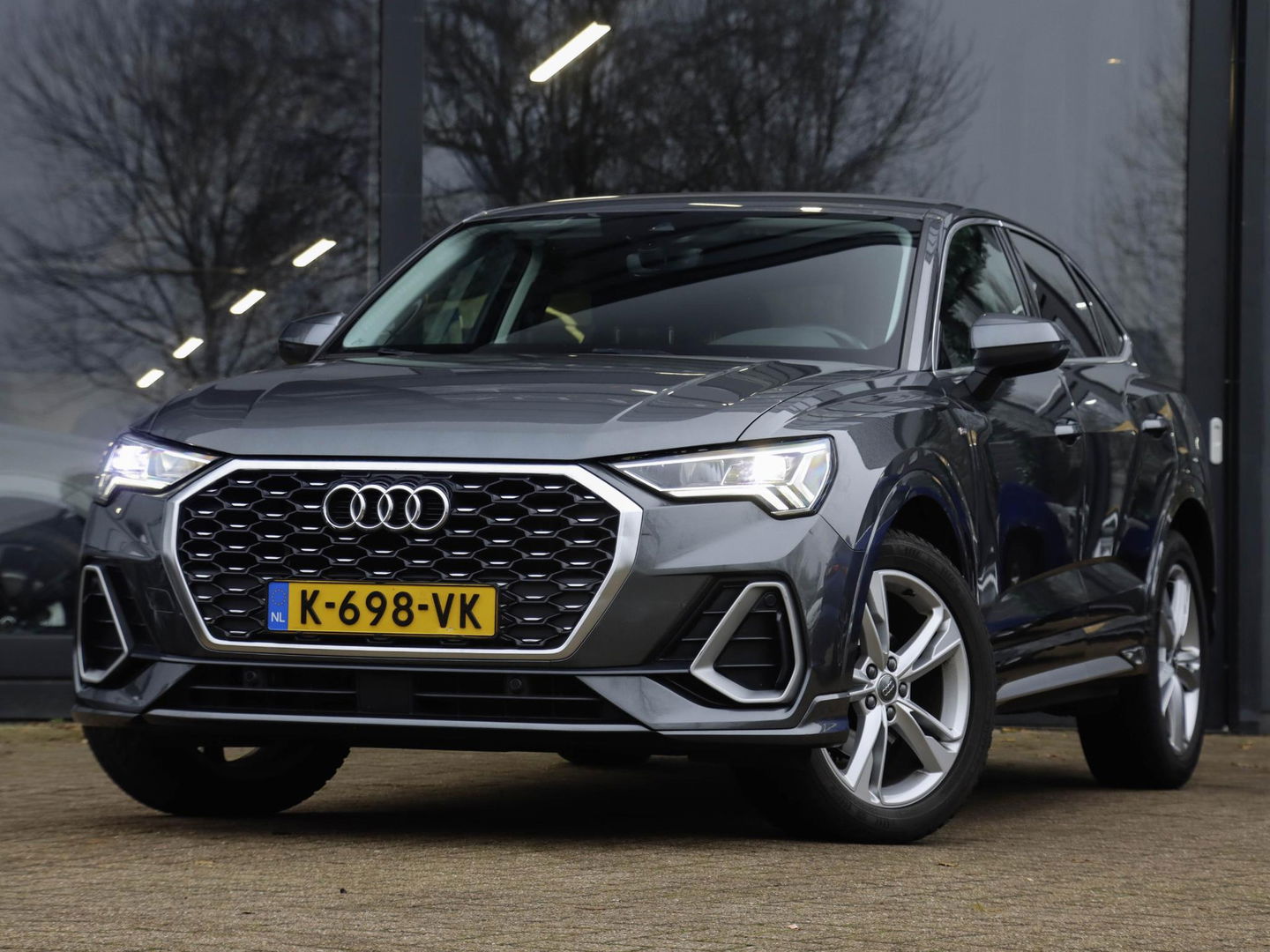 Audi Q3 Sportback 35 TFSI S-Line Automaat Adaptive Cruise Daytonagrijs 19 inch