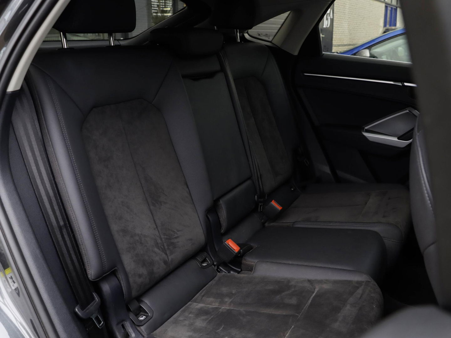 Audi Q3 Sportback 35 TFSI S-Line Automaat Adaptive Cruise Daytonagrijs 19 inch