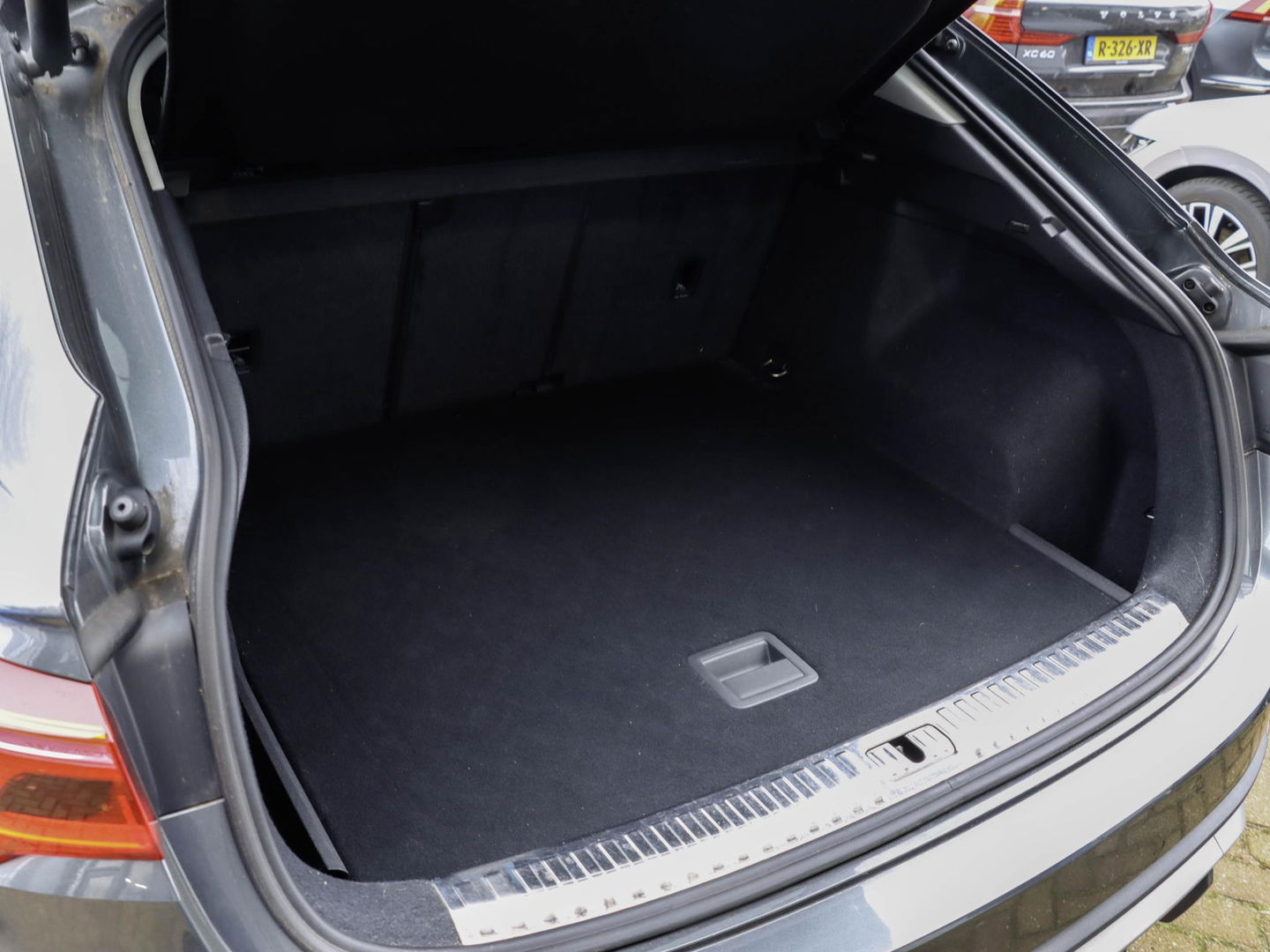 Audi Q3 Sportback 35 TFSI S-Line Automaat Adaptive Cruise Daytonagrijs 19 inch