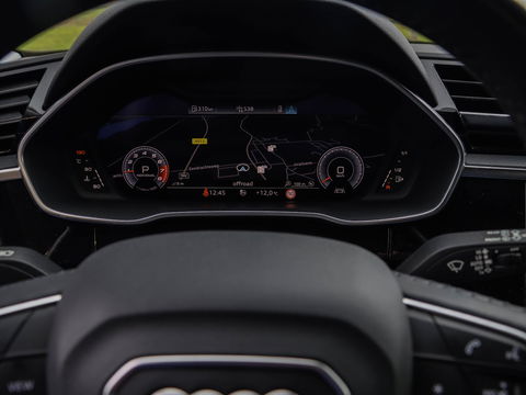 Audi Q3 Sportback 35 TFSI S-Line Automaat Adaptive Cruise Daytonagrijs 19 inch