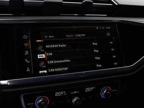 Audi Q3 Sportback 35 TFSI S-Line Automaat Adaptive Cruise Daytonagrijs 19 inch