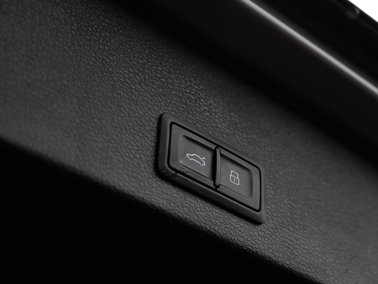 Audi SQ2 2.0 TFSI 300PK Aut. Adaptive Cruise Quantumgrijs