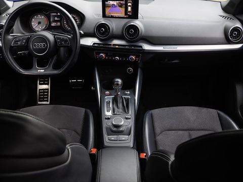 Audi SQ2 2.0 TFSI 300PK Aut. Adaptive Cruise Quantumgrijs