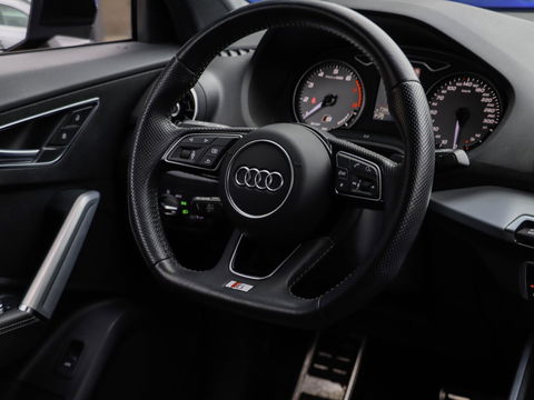 Audi SQ2 2.0 TFSI 300PK Aut. Adaptive Cruise Quantumgrijs