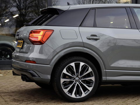 Audi SQ2 2.0 TFSI 300PK Aut. Adaptive Cruise Quantumgrijs