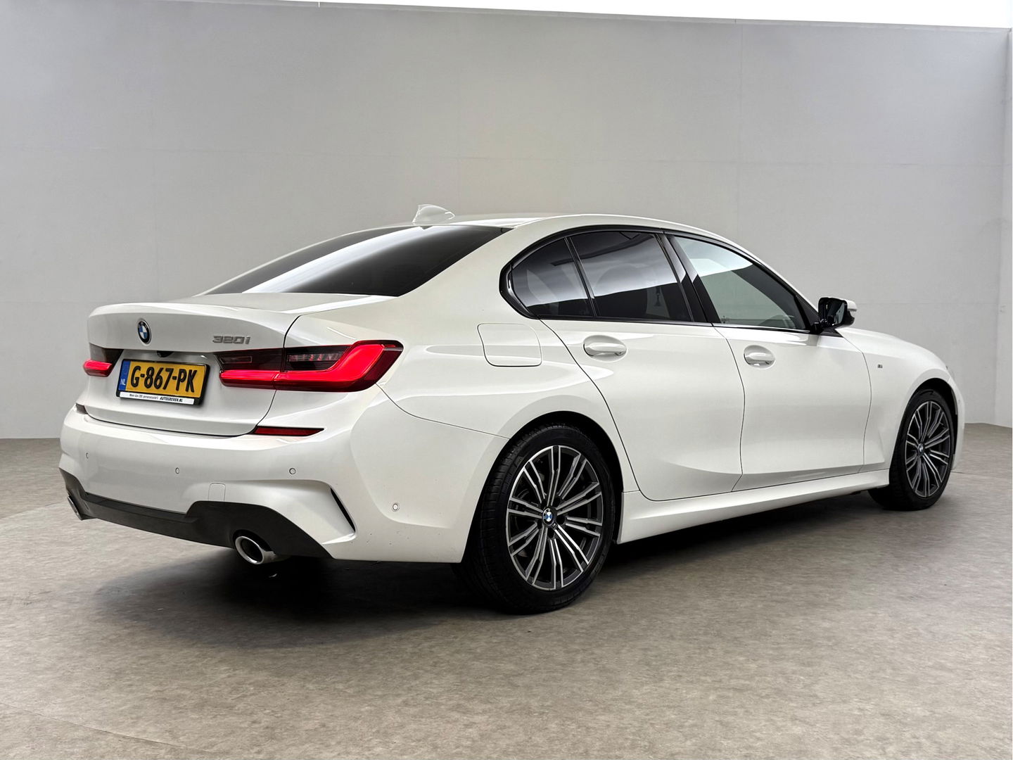 BMW 3-serie 320i High Executive Edition M-Sport | Pano | Virtual | Sfeer | 360° | Stoel/Stuur verw. | Cruise | Carplay | NAP