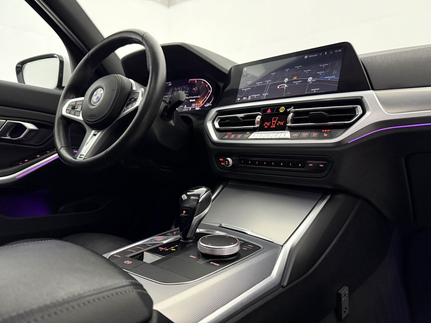 BMW 3-serie 320i High Executive Edition M-Sport | Pano | Virtual | Sfeer | 360° | Stoel/Stuur verw. | Cruise | Carplay | NAP