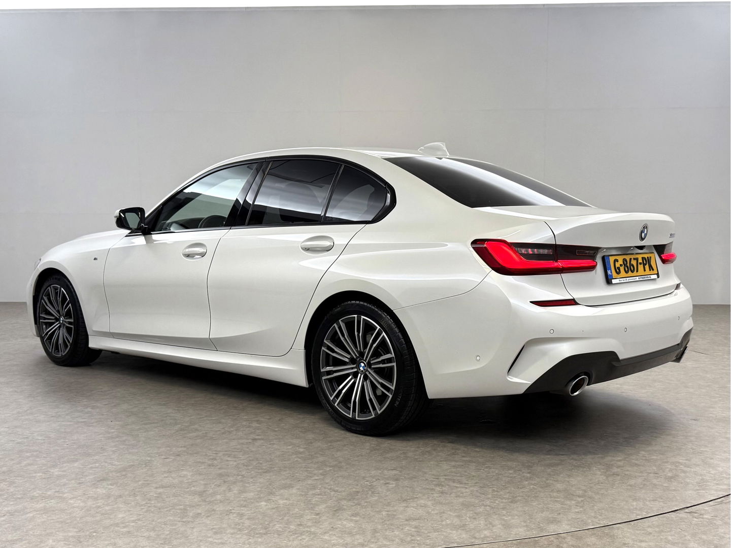 BMW 3-serie 320i High Executive Edition M-Sport | Pano | Virtual | Sfeer | 360° | Stoel/Stuur verw. | Cruise | Carplay | NAP