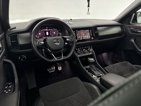 Škoda Kodiaq 1.5 TSI Sportline Business | Pano | Memory | Sfeer | Virtual | Adap. Cruise | Stoel/Stuurverw. | Carplay | Camera | Trekh.
