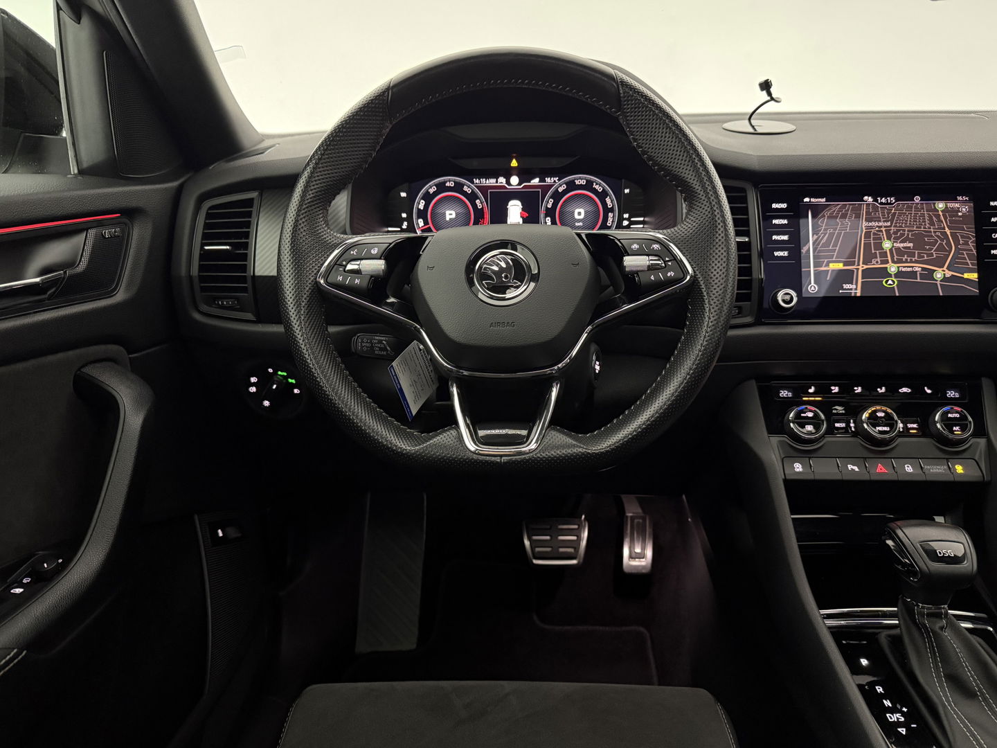 Škoda Kodiaq 1.5 TSI Sportline Business | Pano | Memory | Sfeer | Virtual | Adap. Cruise | Stoel/Stuurverw. | Carplay | Camera | Trekh.